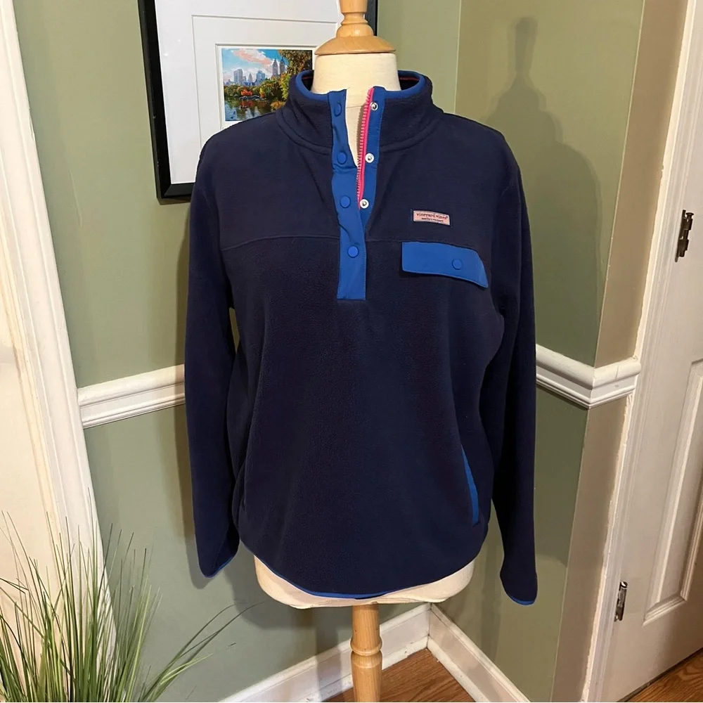Vineyard Vines Women’s Navy and Blue Fleece Pullover - Picture 2 of 7